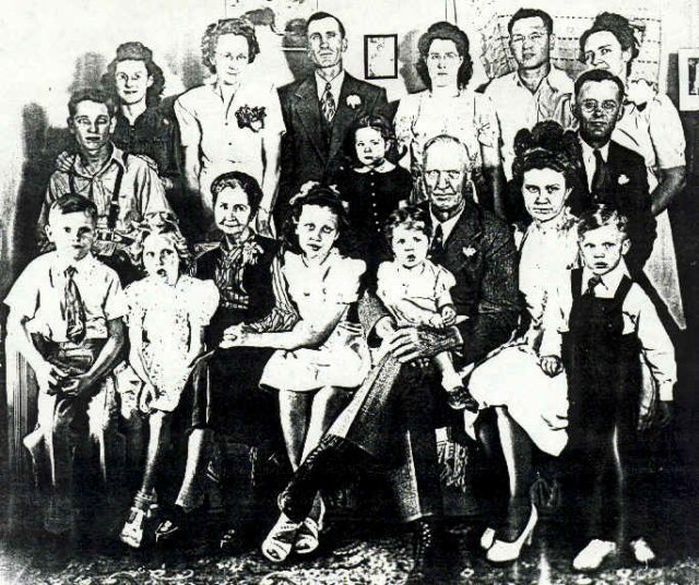 branch10bedeshirleyfamily.jpg
